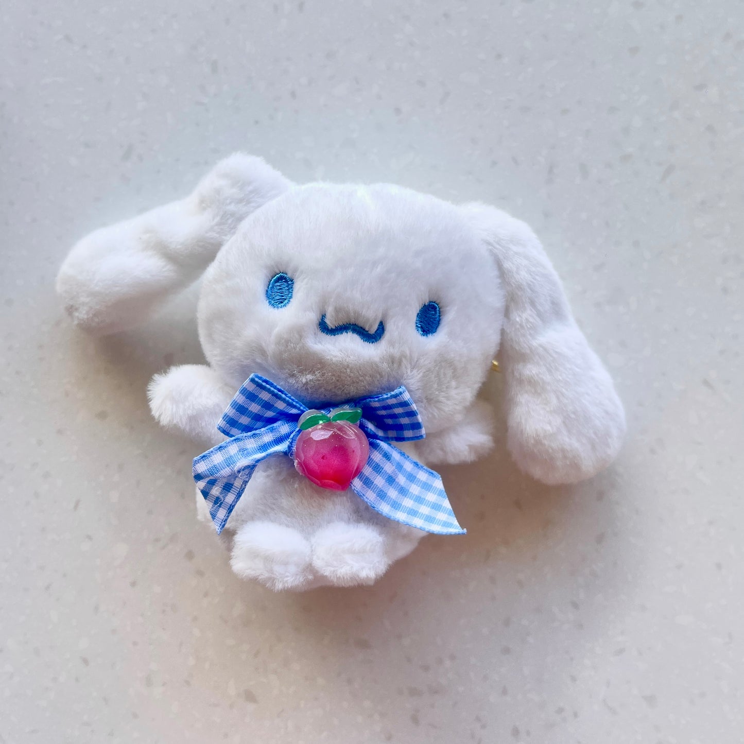Porte-clés en peluche Sanrio Sweet Peach
