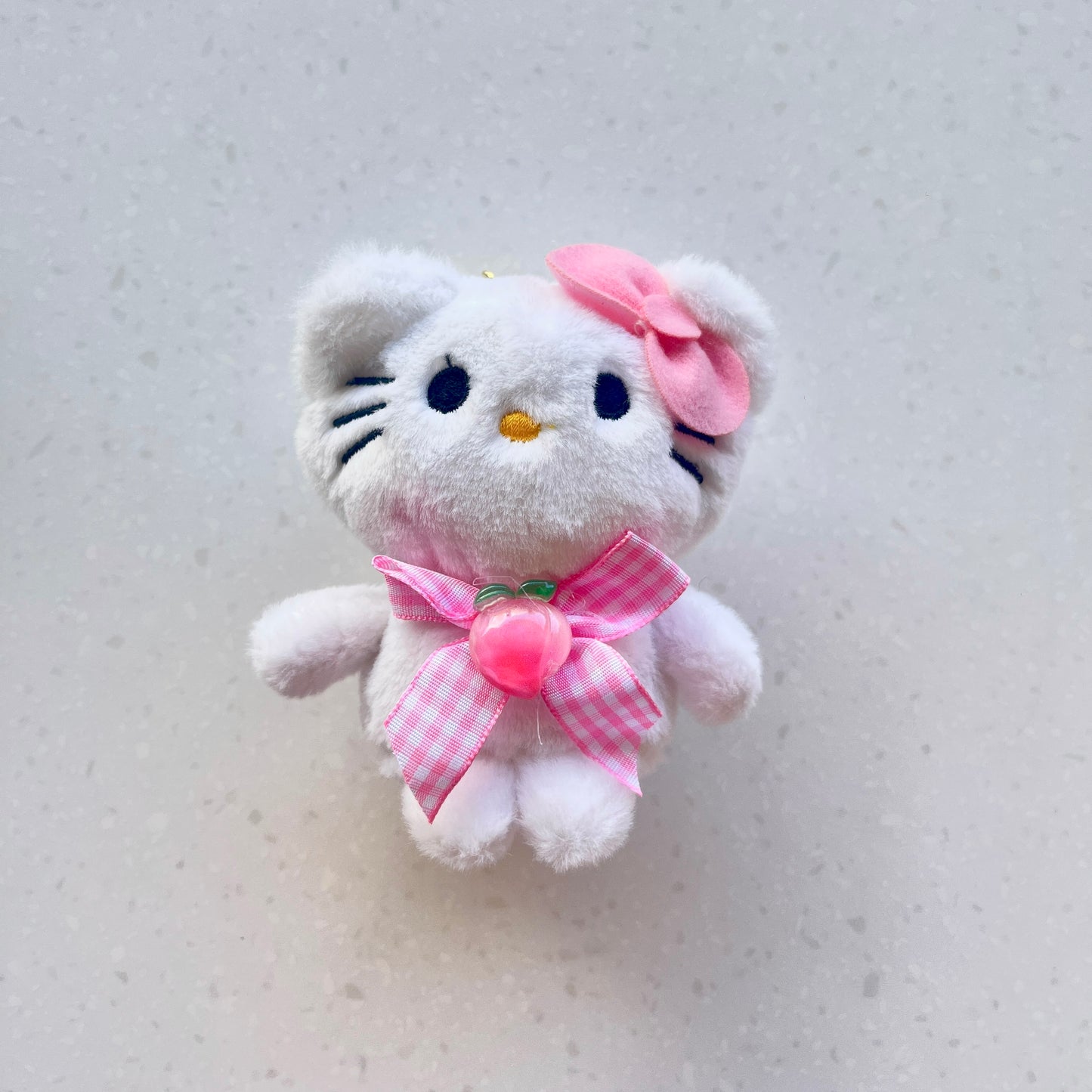 Porte-clés en peluche Sanrio Sweet Peach