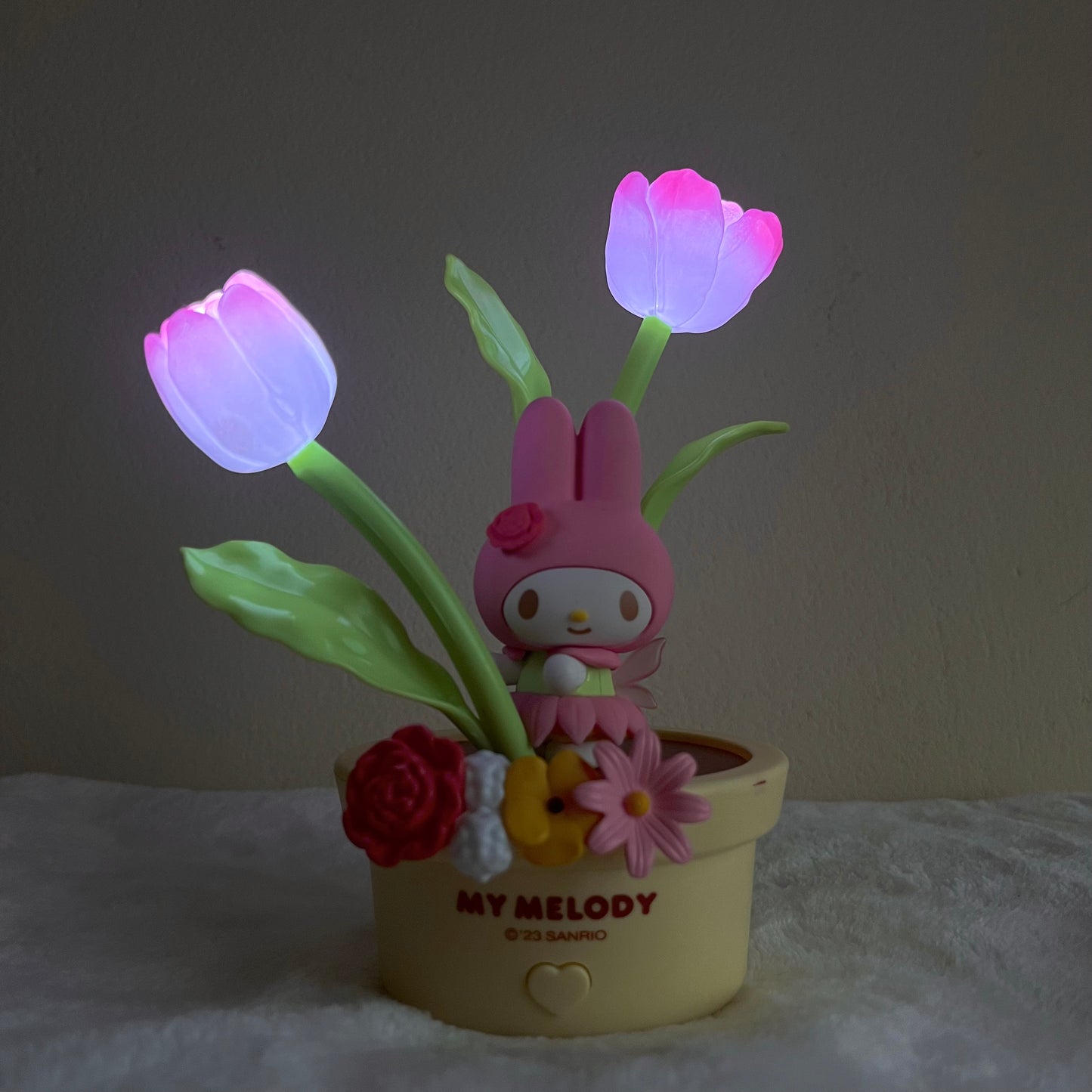 Lámpara de tulipán de hadas de jardín Sanrio