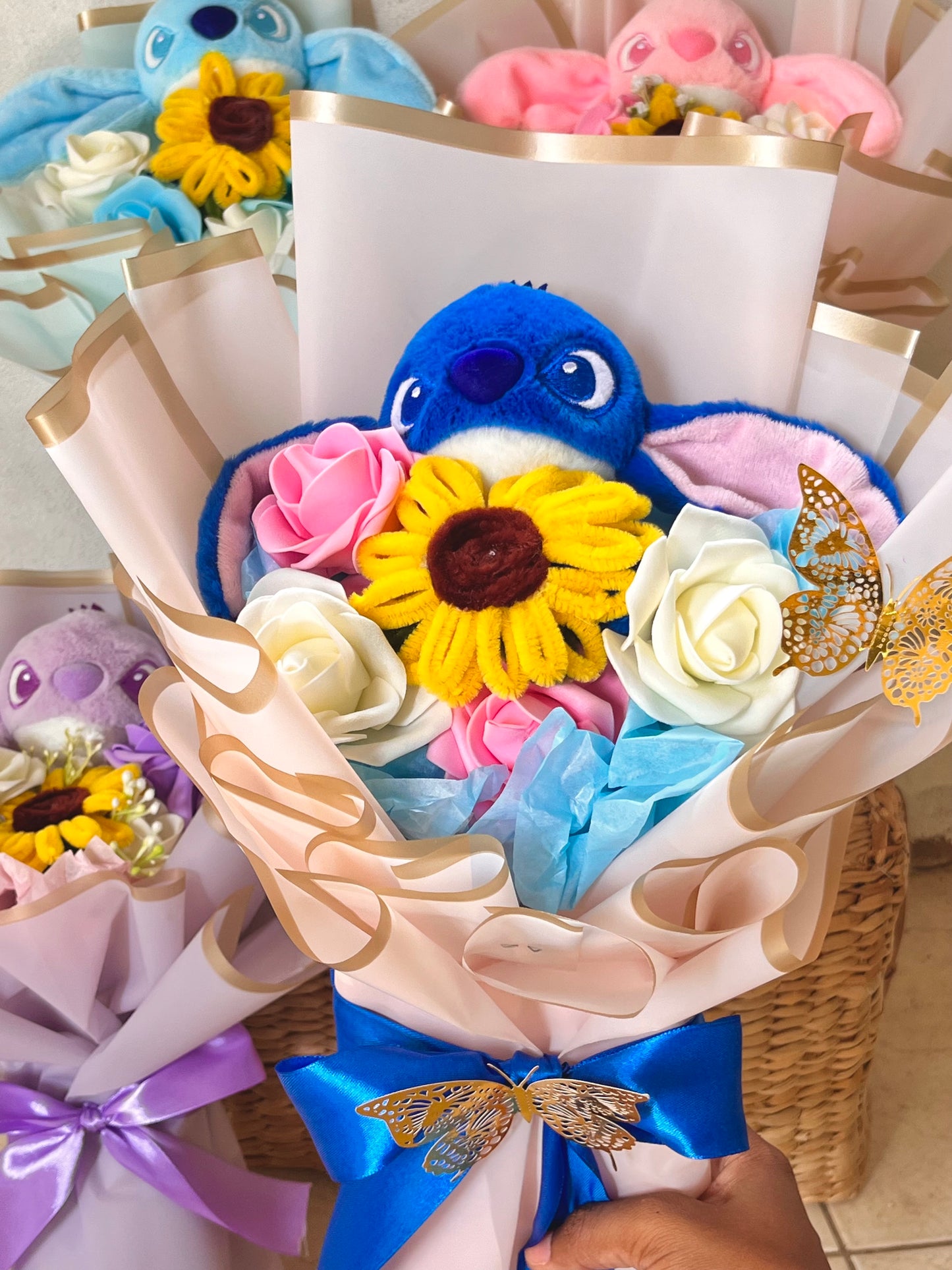 Deluxe Stitch Plush Bouquet