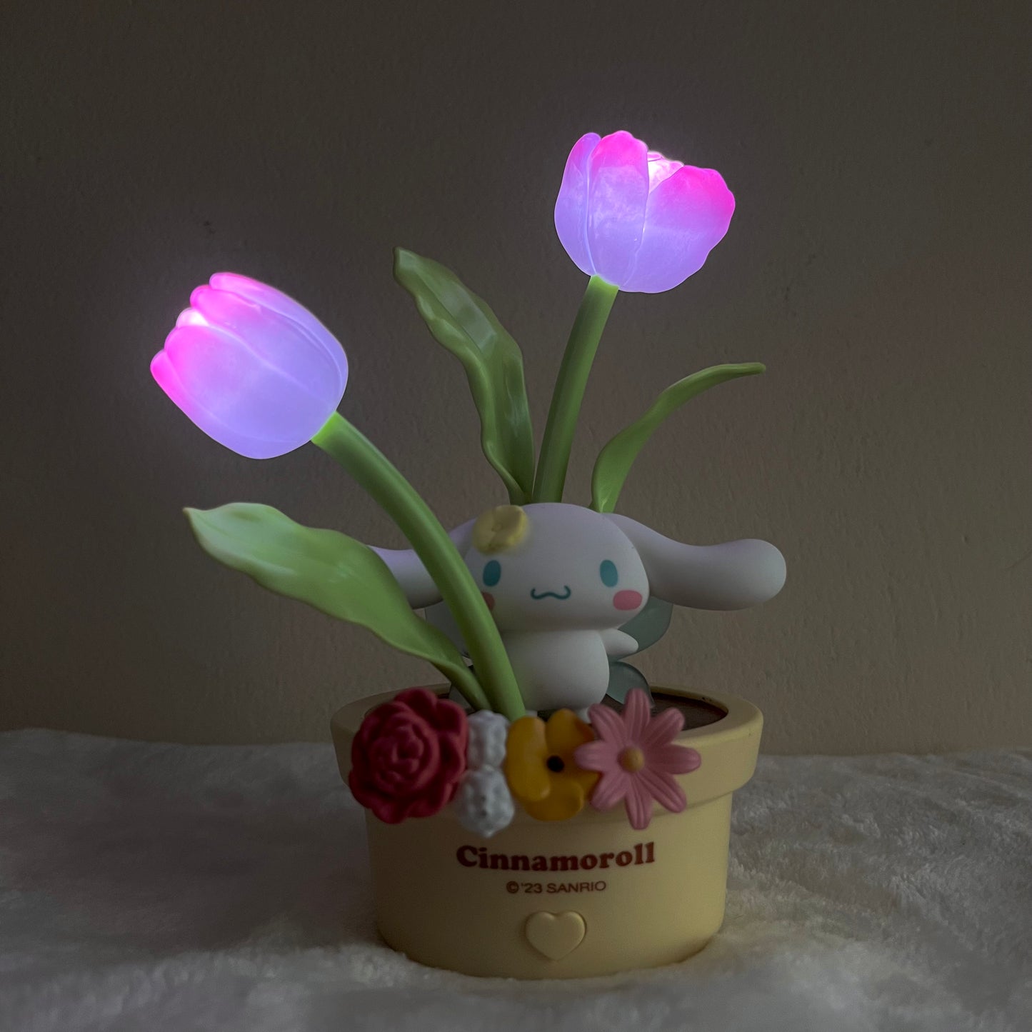 Lámpara de tulipán de hadas de jardín Sanrio